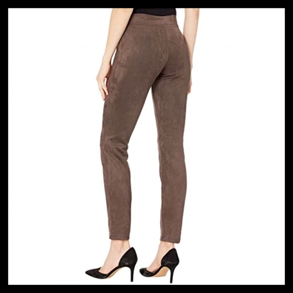 HUE Textured Microsuede Leggings - Picture 3 of 5